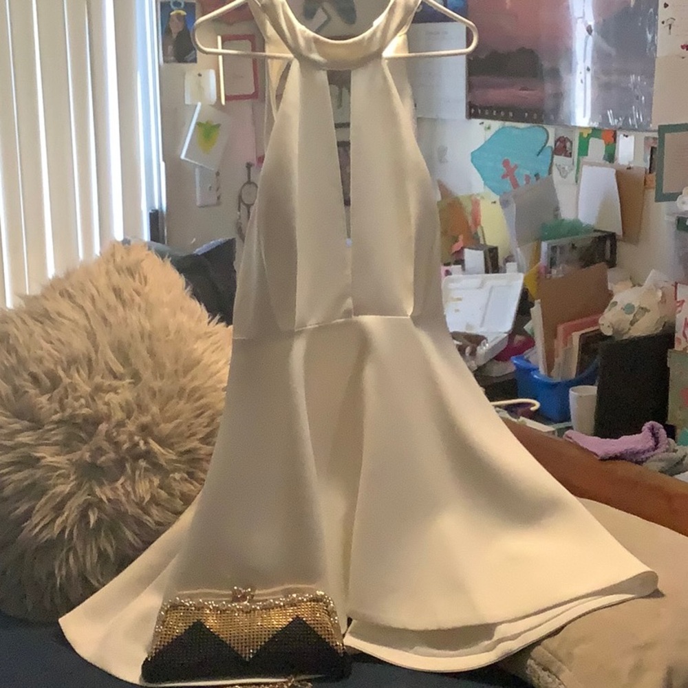 C/MEO Collective Elegant Cream Wedding Dress